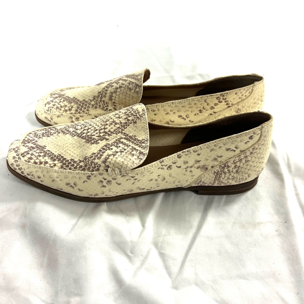 NEW Lucky Brand Canyen Loafer Snakeskin Tan White Neutral Womens Size 9